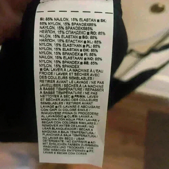 Athleta Black Woman’s Bra size  XL - Picture 6 of 10